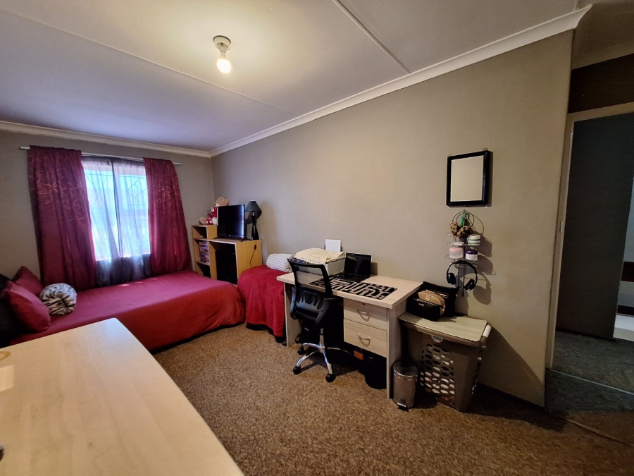 3 Bedroom Property for Sale in Summer Greens Western Cape